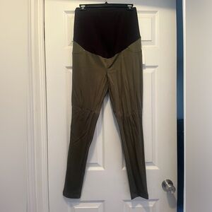 Time and Tru Olive and Black Maternity Leggings